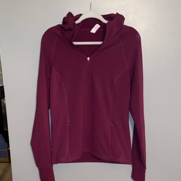 Yogalicious Tops - Yogalicious hooded long sleeve